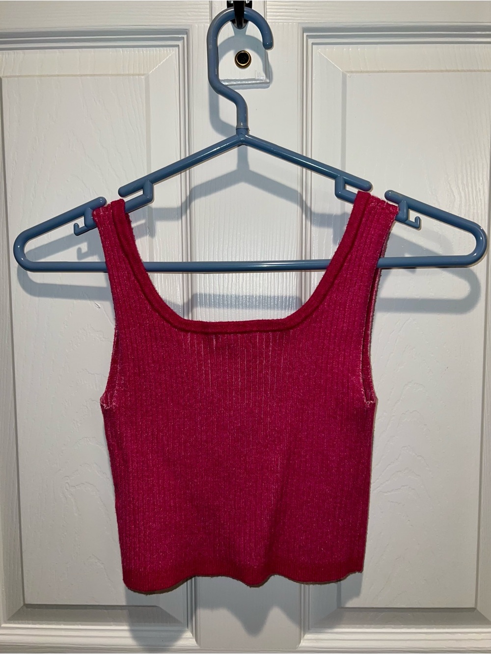 Pink Ribbed Tank-top - Picture 2 of 3